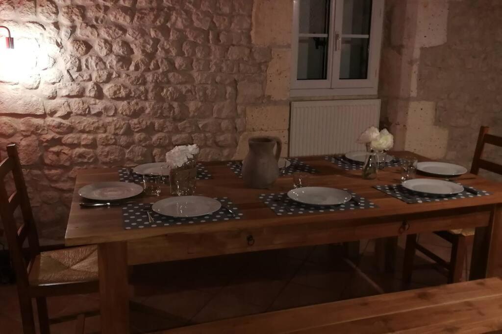 Maison Charentaise A La Campagne Becheresse Exterior foto